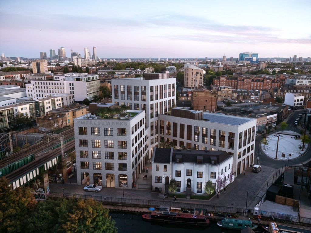 Property photo 1 of 6 Exterior