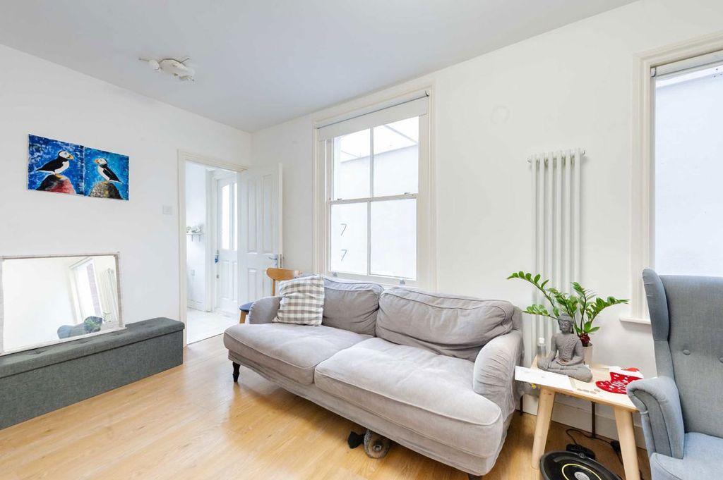 Property photo 2 of 5