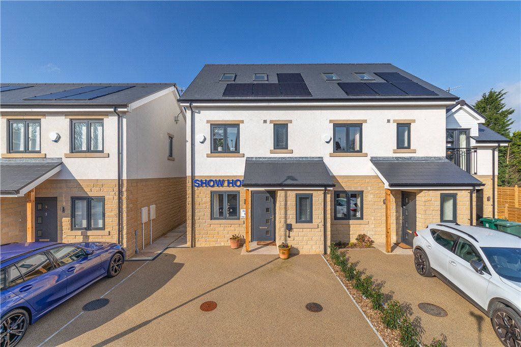 Property photo 1 of 20 Plot 9 - Show Home