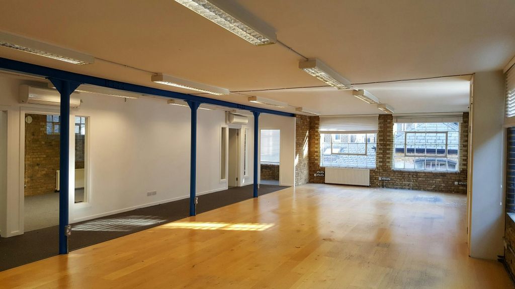 Property photo 2 of 9 New Office Int1.Jpg