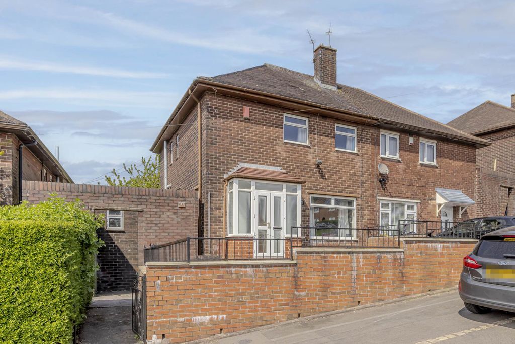 Property photo 1 of 24