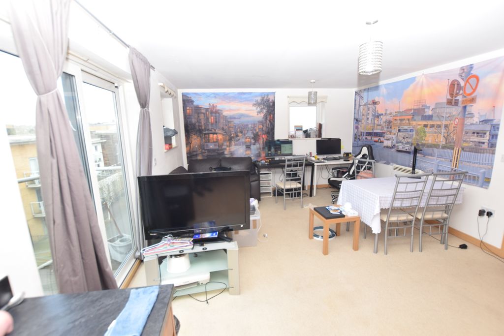 Property photo 3 of 9