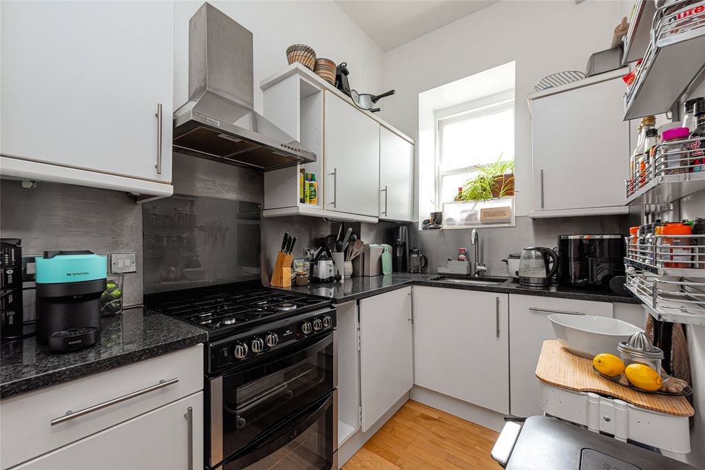 Property photo 3 of 16 Picture No. 08