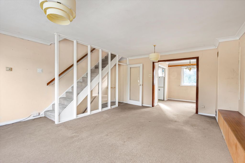 Property photo 3 of 10 Image