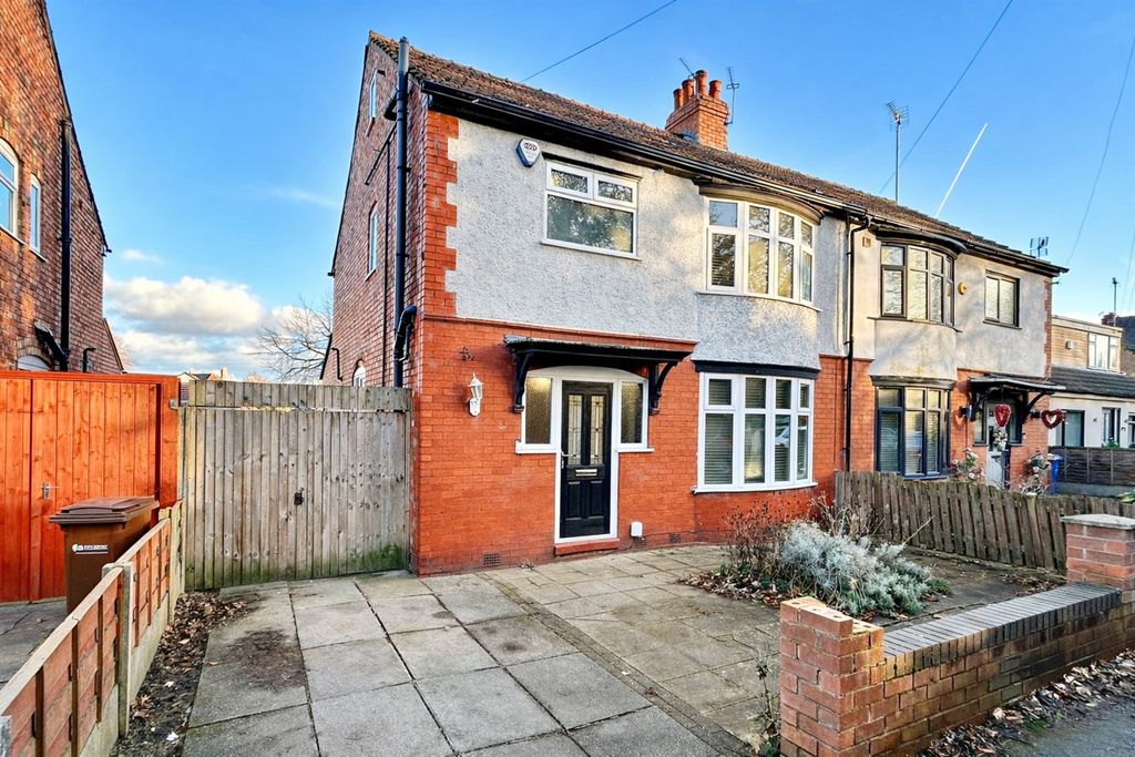 Property photo 1 of 16 (Main)