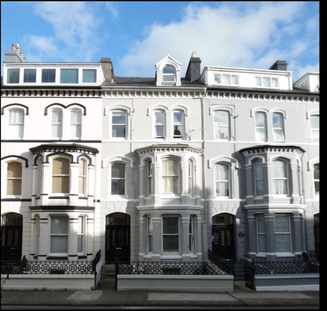 Property photo 1 of 9