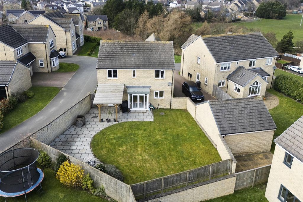 Property photo 3 of 51