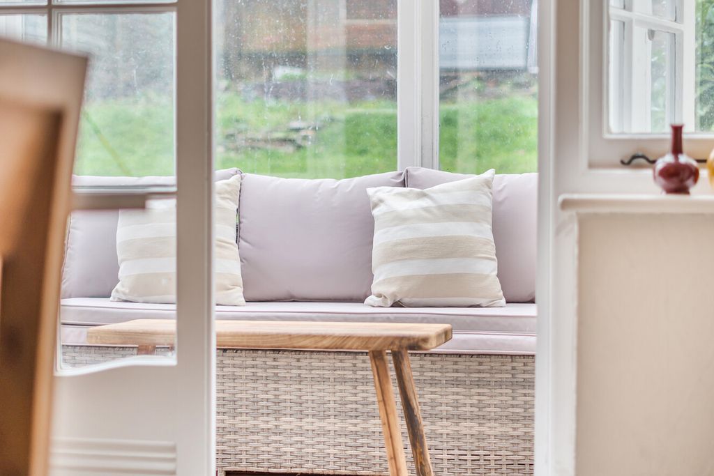 Property photo 2 of 21 1395772-20-69664E...