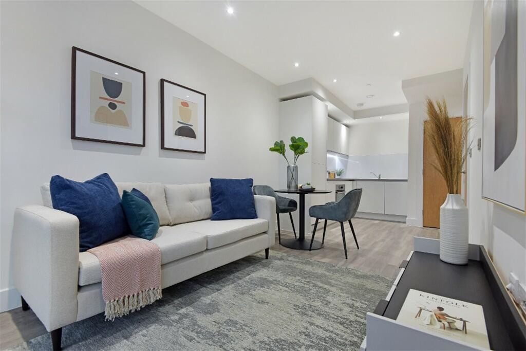 Property photo 1 of 24 (Main)