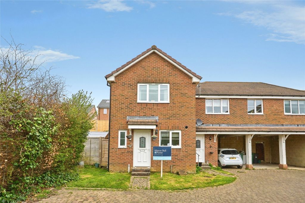 Property photo 1 of 10 Front