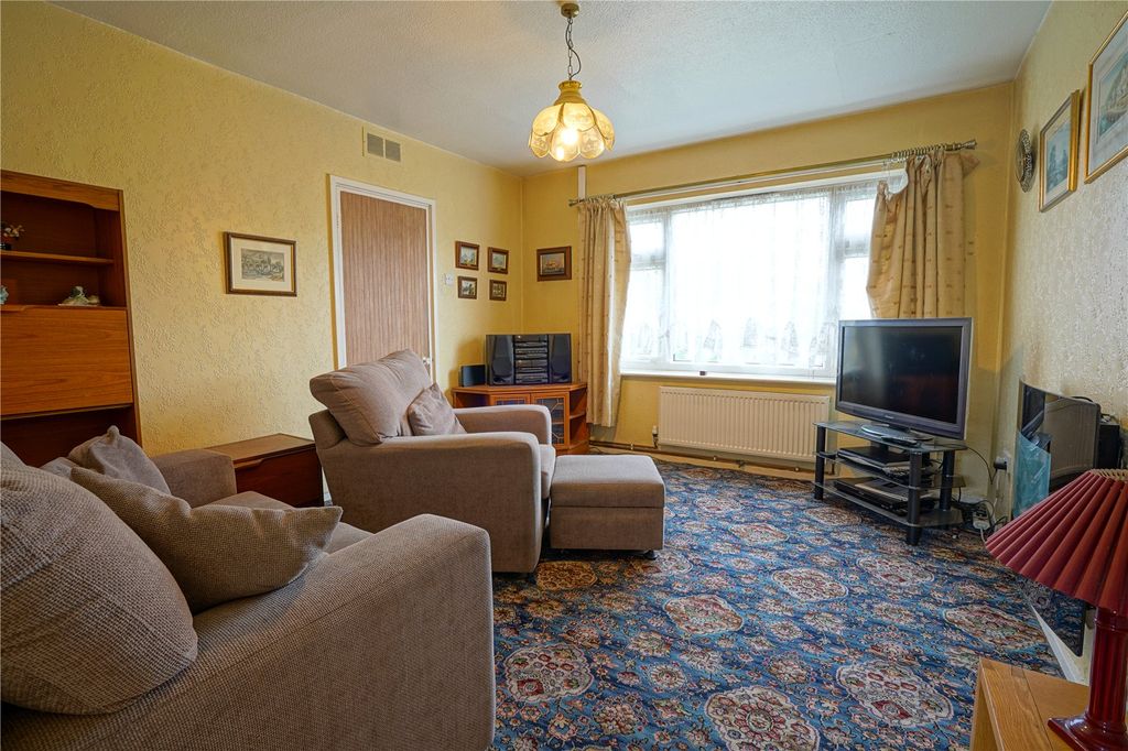 Property photo 2 of 8 Picture No. 05