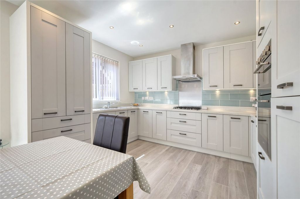 Property photo 2 of 14 Kitchen/Diner