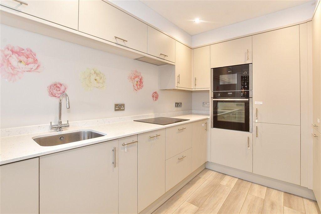 Property photo 1 of 15 Kitchen