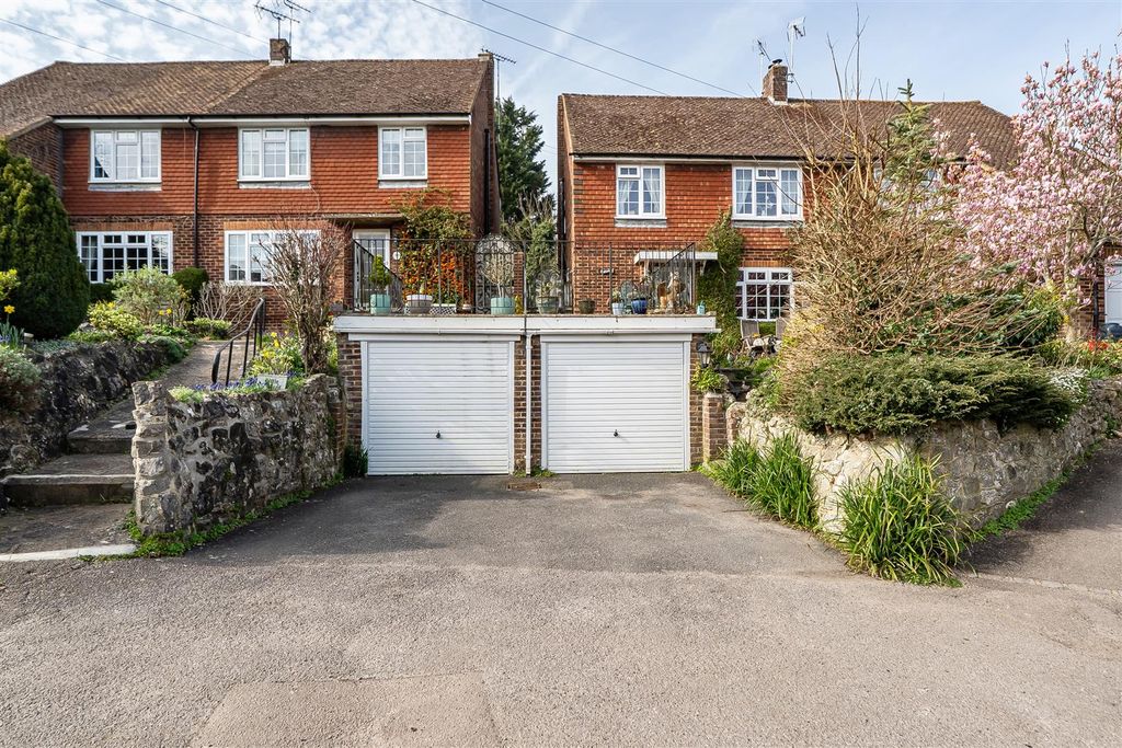 Property photo 1 of 21 1429810-1-69Bd84Afc44B3.Jpg