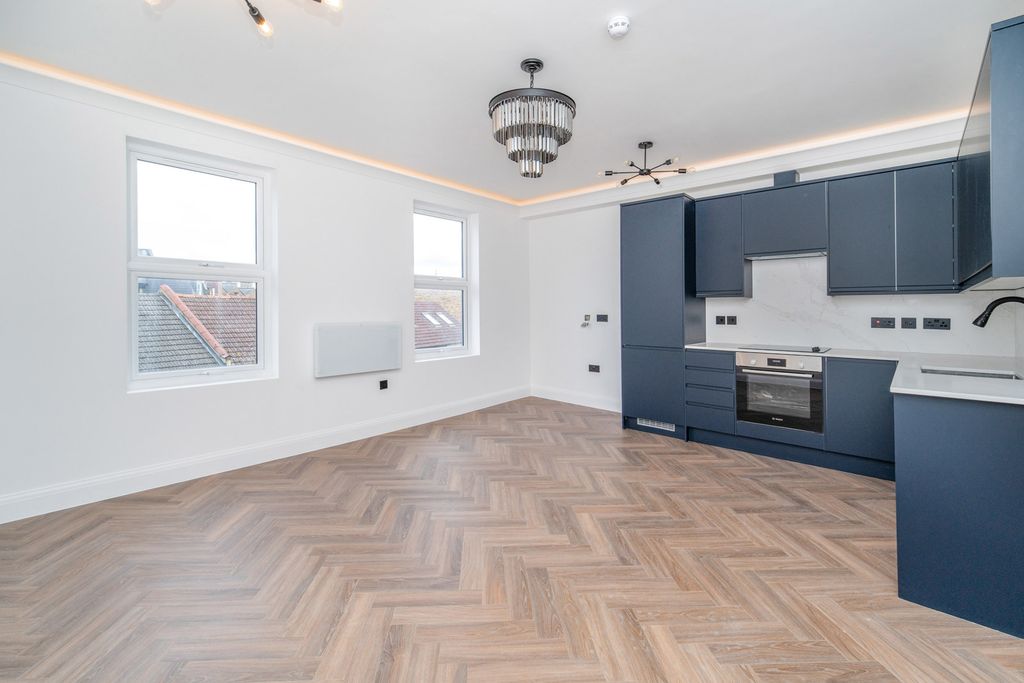 Property photo 1 of 20 Pbox-Img.Jpg