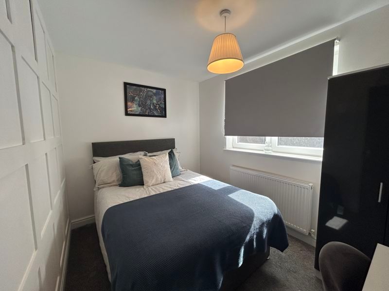 Property photo 1 of 8 Photo 8