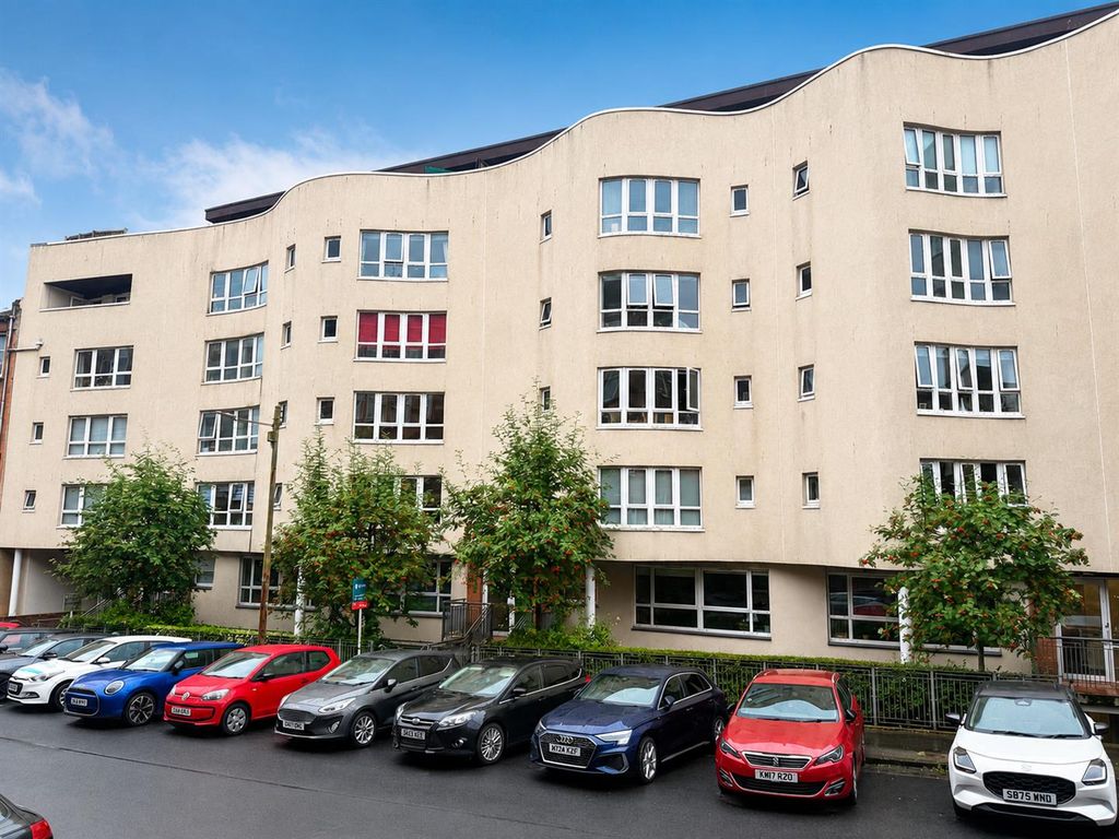 Property photo 1 of 12 4A993A30-B237-45E7-9E6C-D5F719E688Da.Png