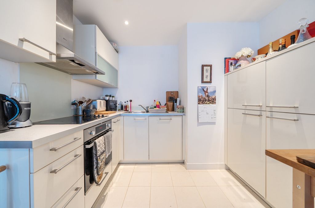 Property photo 3 of 22 1328280-14-68A5A4...
