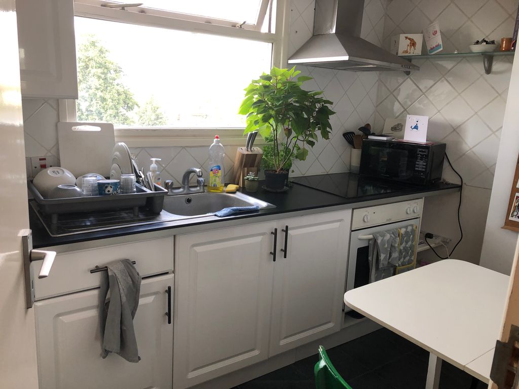 Property photo 3 of 34
