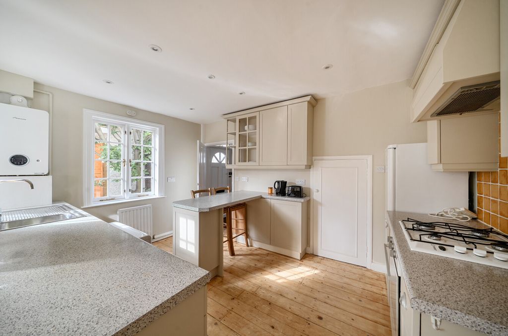 Property photo 3 of 20 1433783-6-69Bd631...