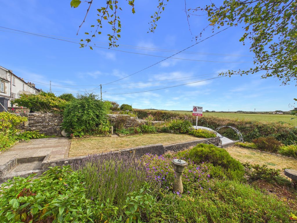 Property photo 1 of 23 Front Garden