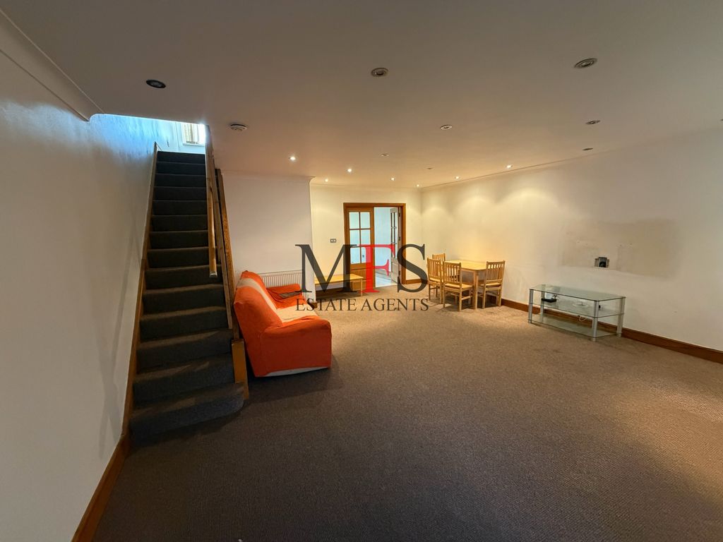 Property photo 1 of 18 Photo 1