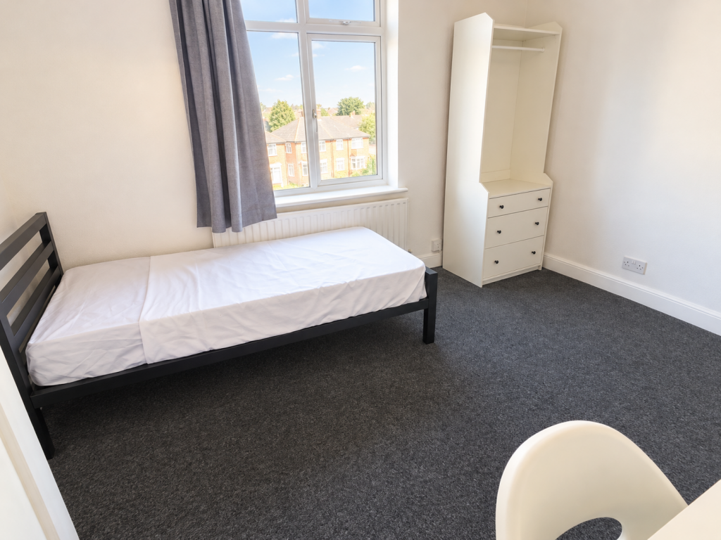 Property photo 2 of 3