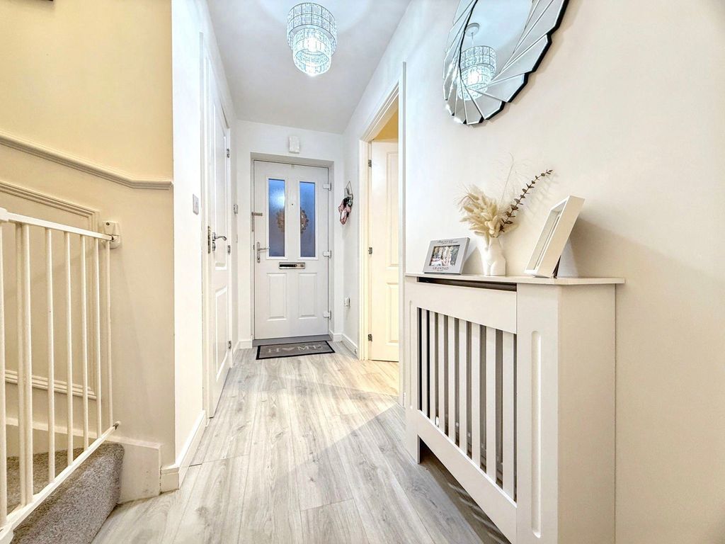 Property photo 3 of 26