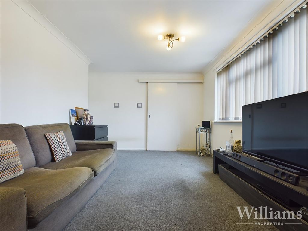 Property photo 3 of 12 Cam02962G0-Pr0190-Still007.Jpg