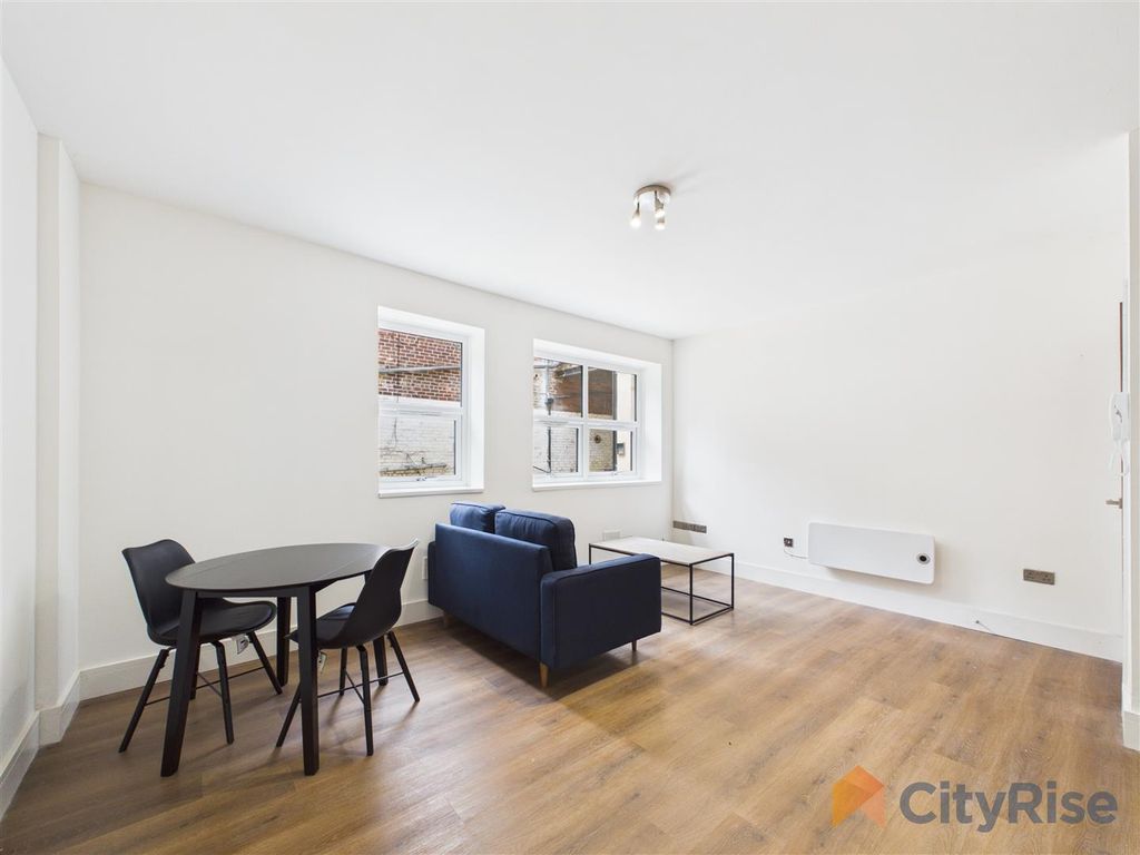 Property photo 3 of 7 Cam04515G0-Pr0187-Still004.Jpg