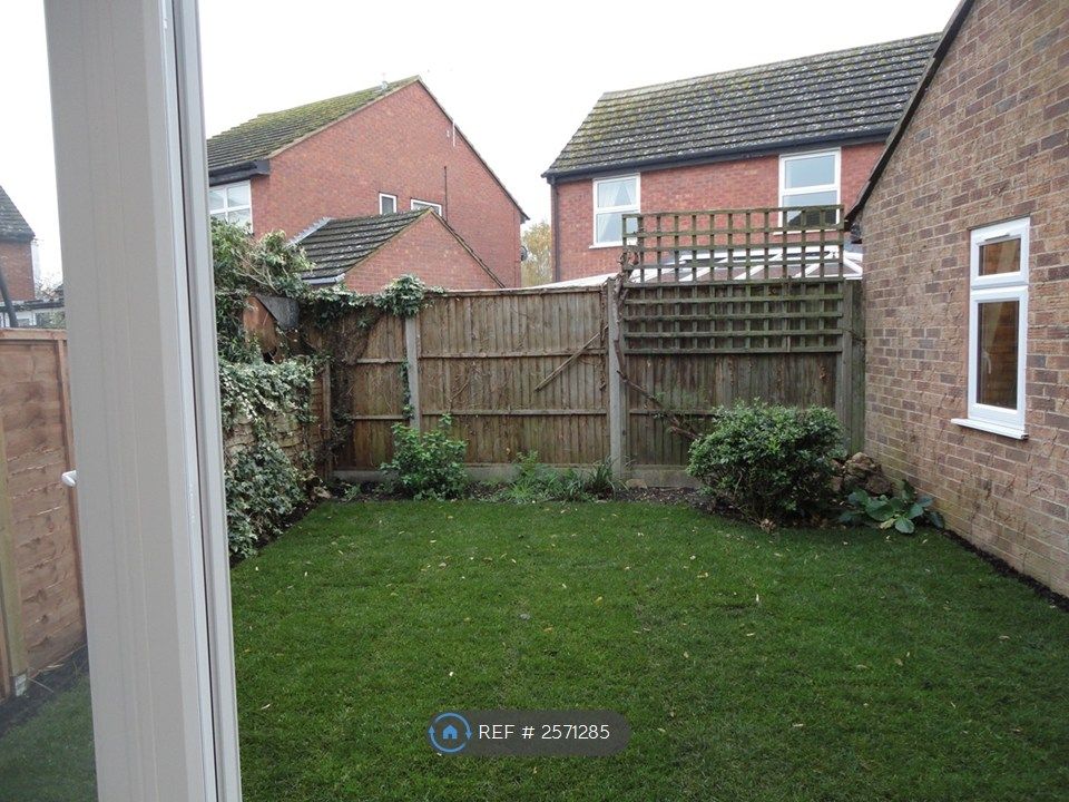 Property photo 3 of 14 Garden
