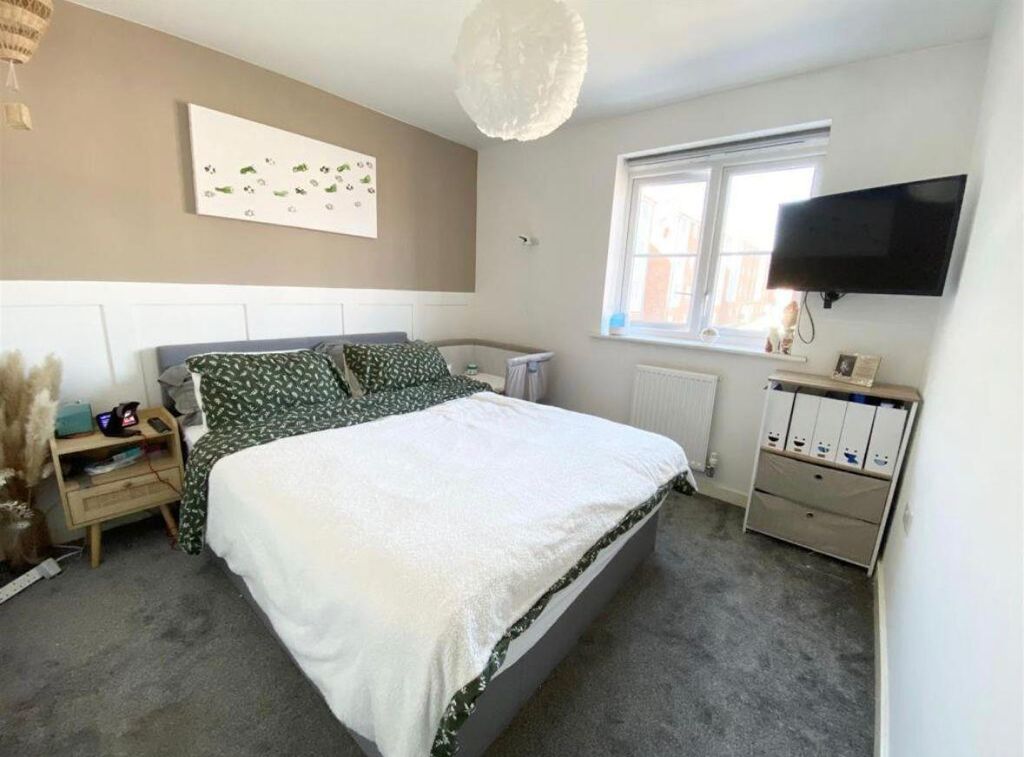 Property photo 3 of 12 1000060451.Jpg