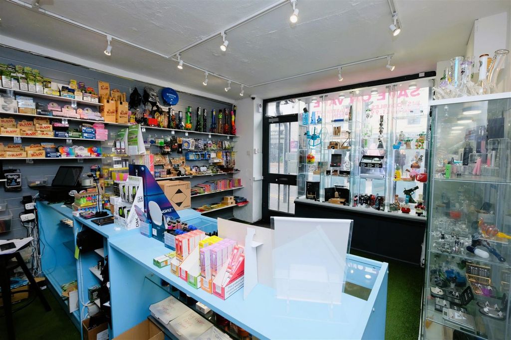 Property photo 3 of 4