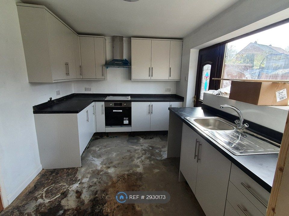 Property photo 3 of 4