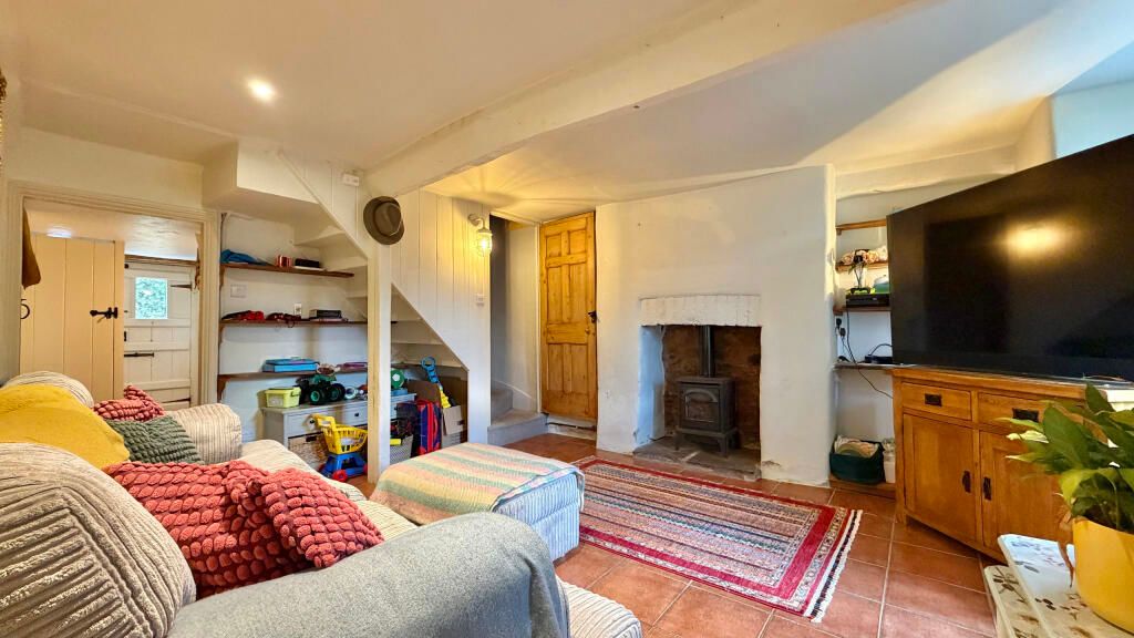 Property photo 2 of 17