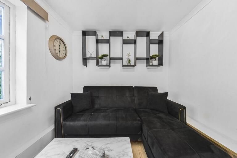 Property photo 3 of 21