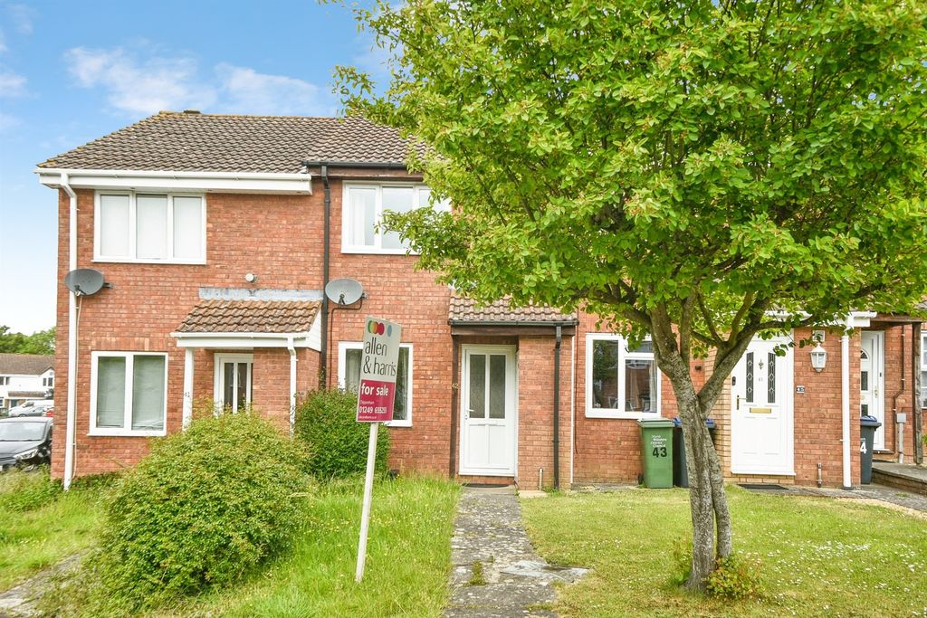 Property photo 1 of 15