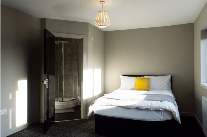 Property photo 2 of 9