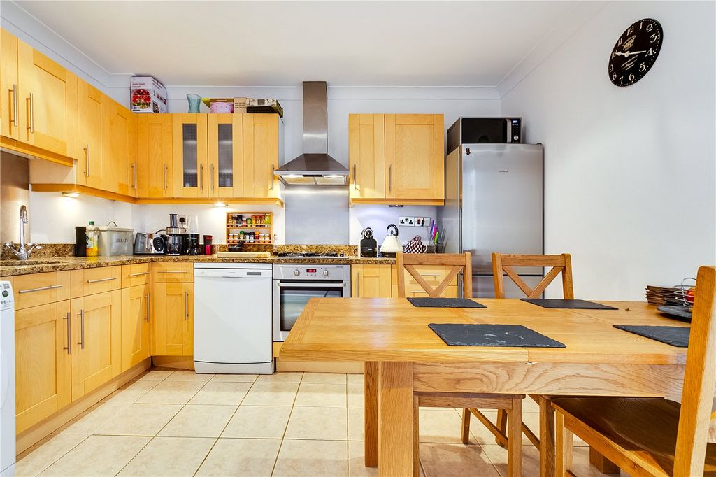 Property photo 2 of 11 Picture No. 08