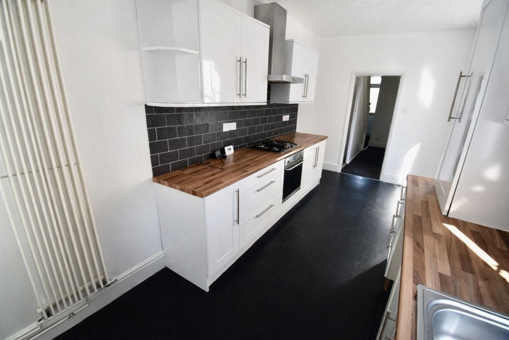 Property photo 3 of 11 Chatgpt Image Apr 10, 2026, 10_11_43 Am