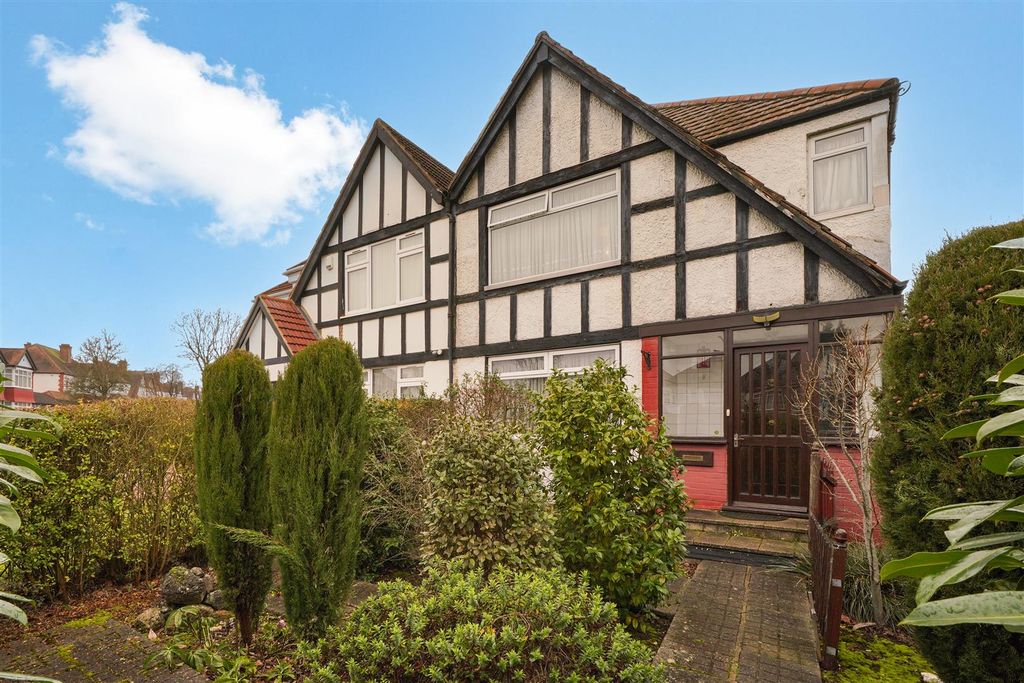 Property photo 1 of 13 21 Oldborough Road - Cbixiqi8V01Yj8Ughmjy.Jpg