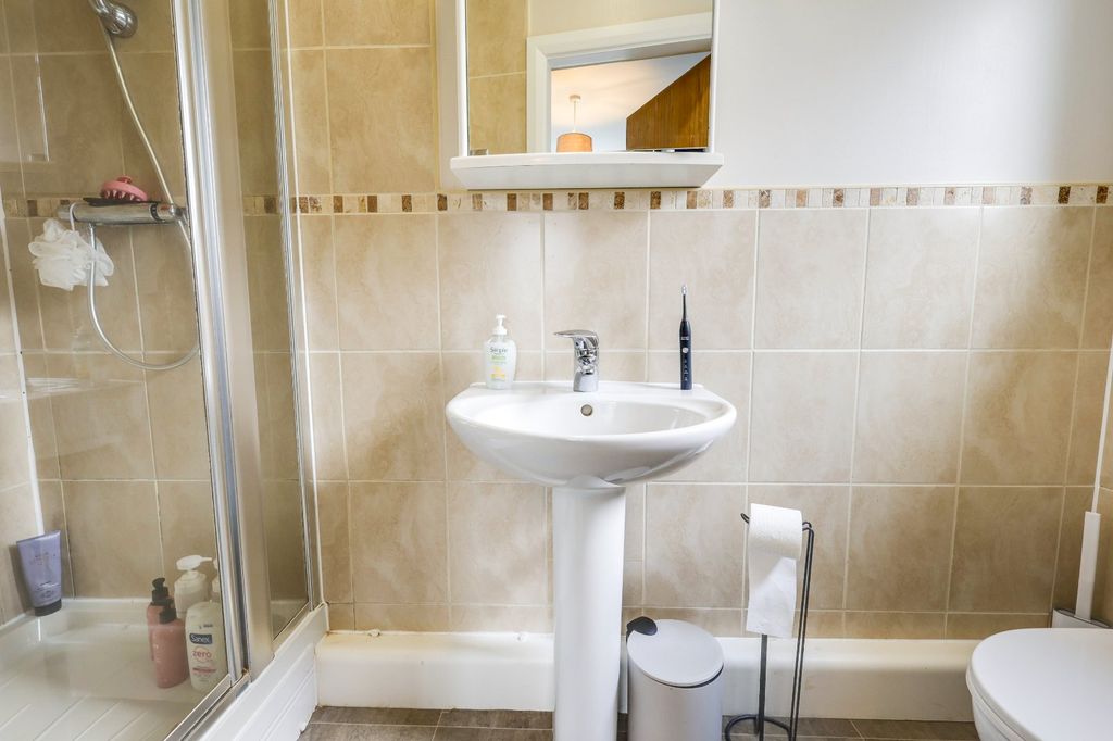 Additional image 10 of 2 bed flat for saleFarsley Beck Mews, Stanningley, Pudsey, Leeds LS13