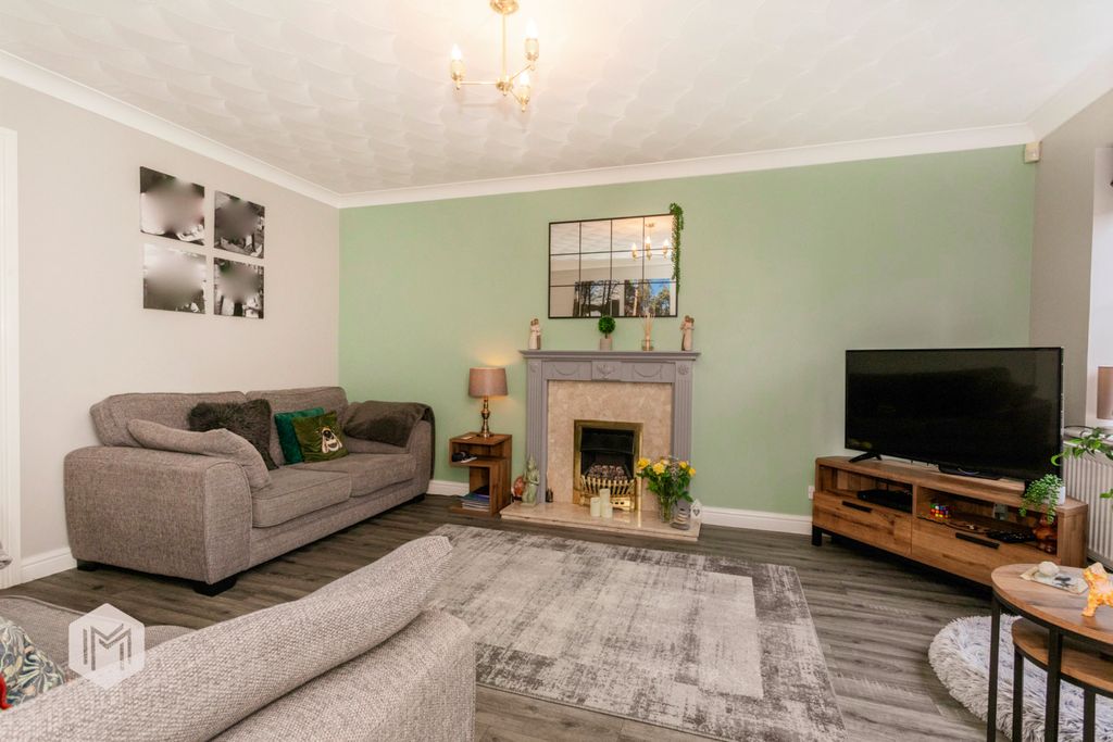 Property photo 2 of 34 Picture No. 26