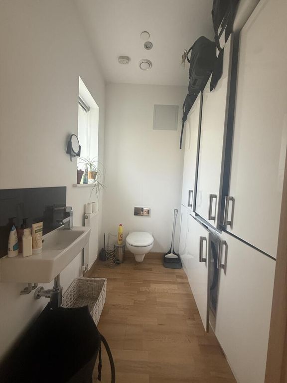 Property photo 3 of 9 W/C