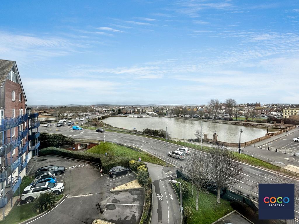 Property photo 2 of 16 View