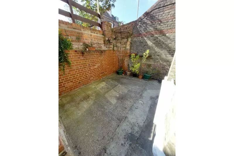 Property photo 2 of 17