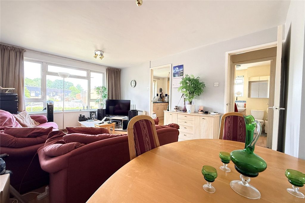 Property photo 2 of 11 Lounge/Diner