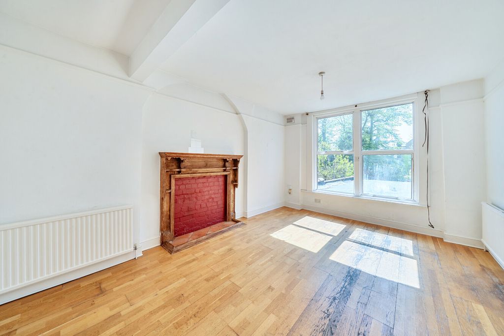 Property photo 2 of 12 1451438-14-69E8Dd...