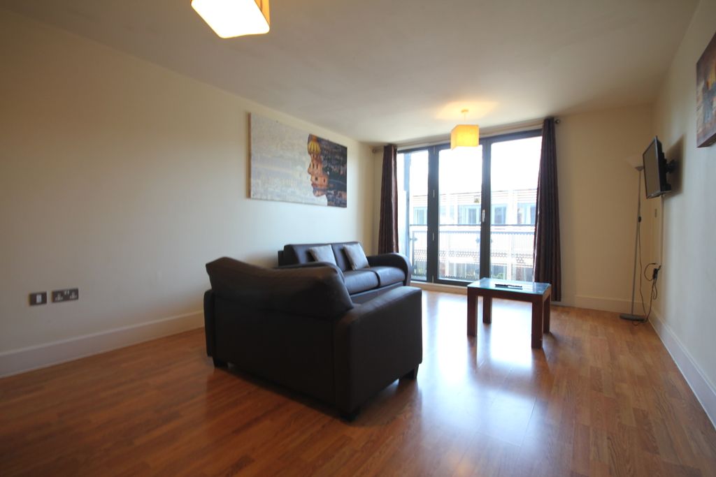 Property photo 2 of 14