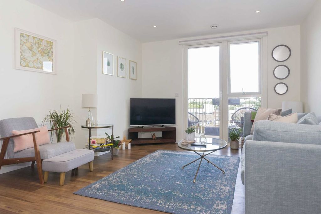 Property photo 3 of 5